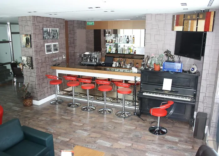 Hotel Free Parking 3*