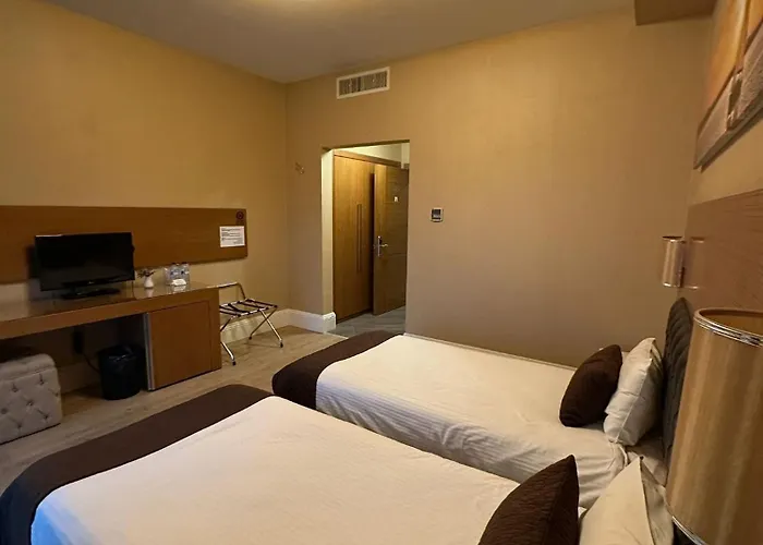 Free Parking Hotel 3*