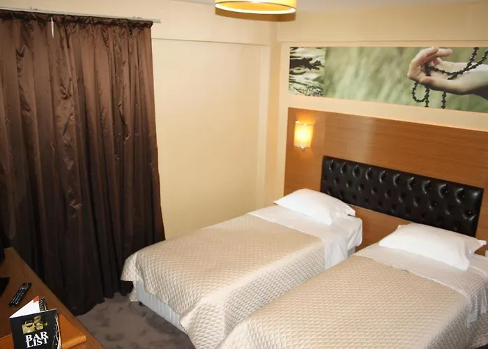 Hotel Free Parking 3*